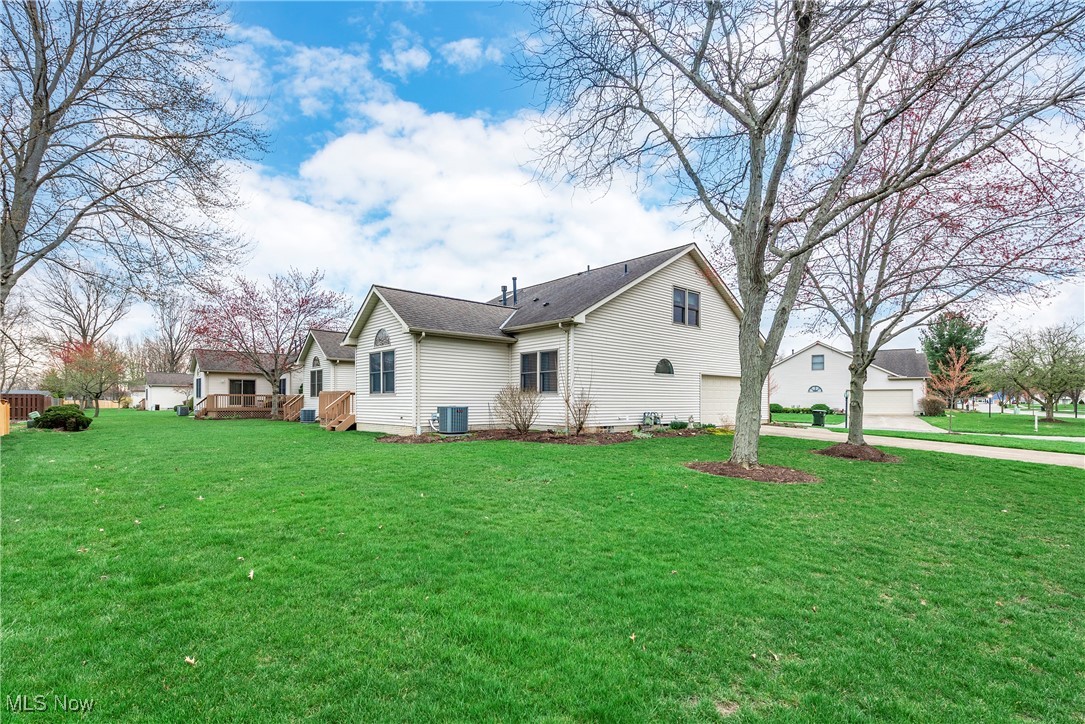 106 Oakley Green Drive, Elyria, Ohio image 35
