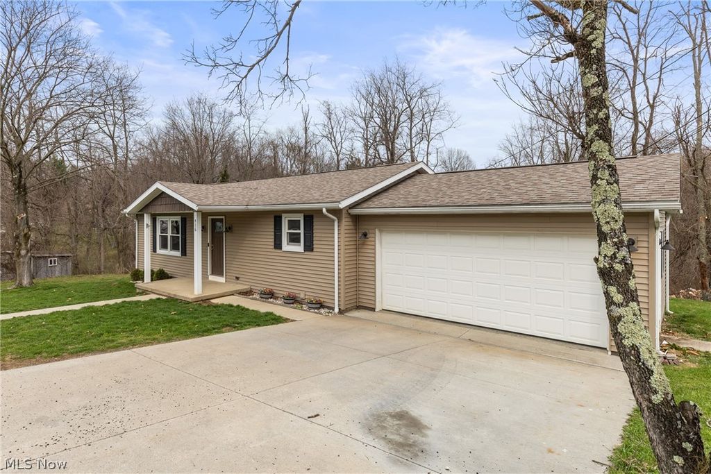 Photo of 416 2nd Street, Bethesda, OH 43719 (MLS # 5192709)