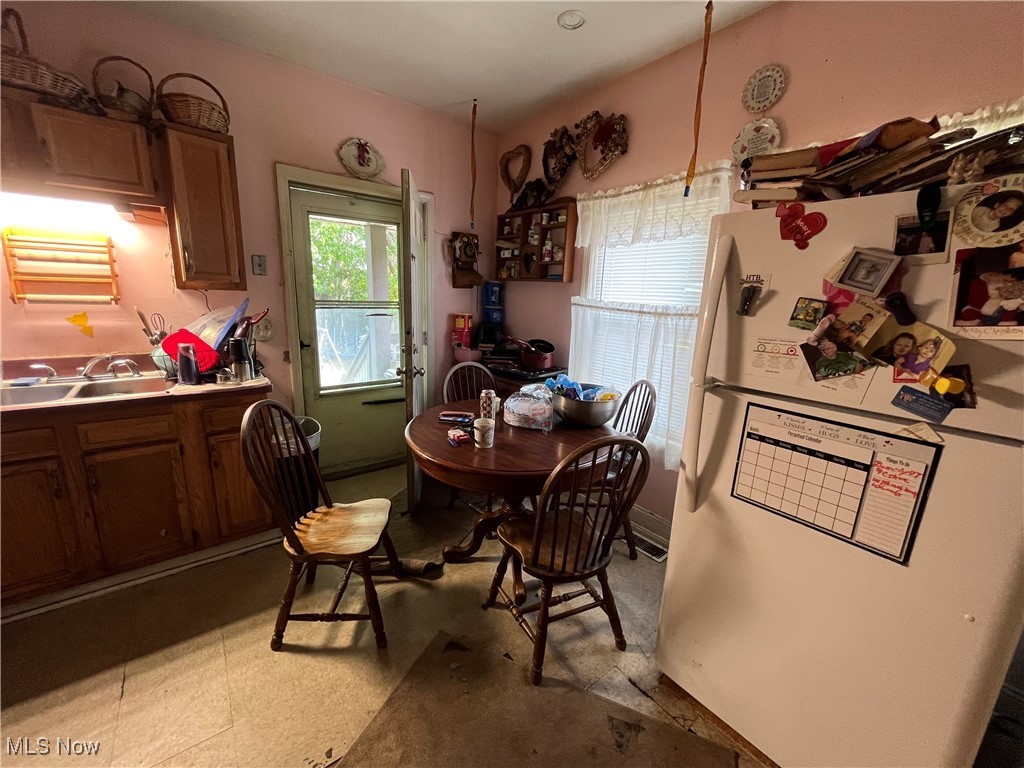 2455 W 7th Street