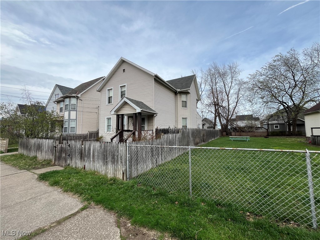 2455 W 7th Street