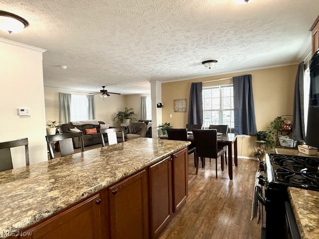 Twin Lakes - Residential