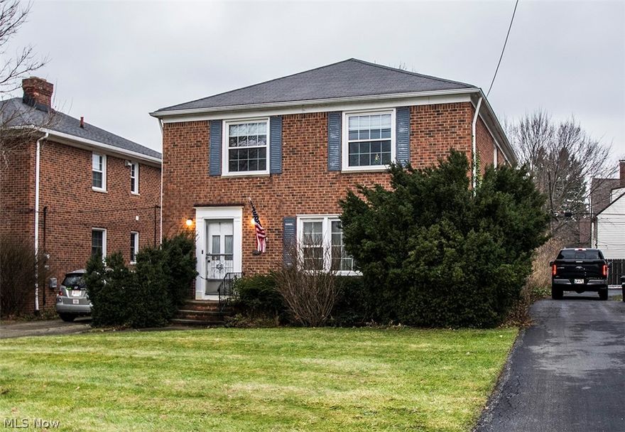 Mid-century brick duplex within walking distance of The Van Aken District.  Close to shopping, restaurants and public transportation. Roomy living/dining rooms, two bedrooms and one bathroom per unit. All existing appliances included.