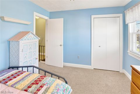 Tiny photo for 127 Cumberland Court, Elyria, OH 44035 (MLS # 5202894)