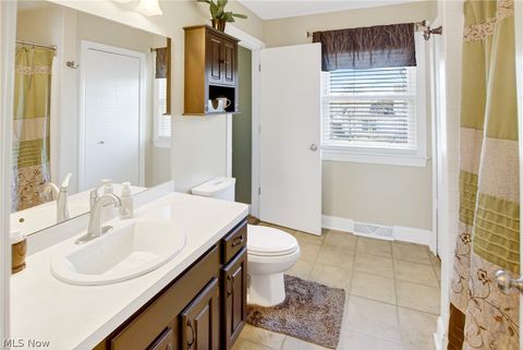 Tiny photo for 127 Cumberland Court, Elyria, OH 44035 (MLS # 5202894)