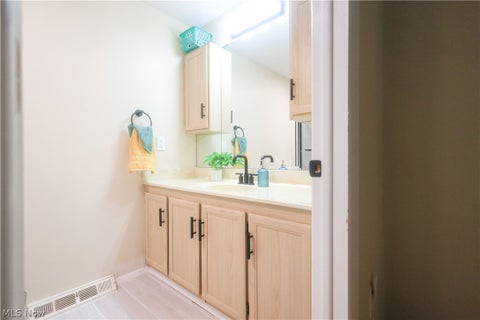 Tiny photo for 3160 Bay Landing Drive, Westlake, OH 44145 (MLS # 5240648)