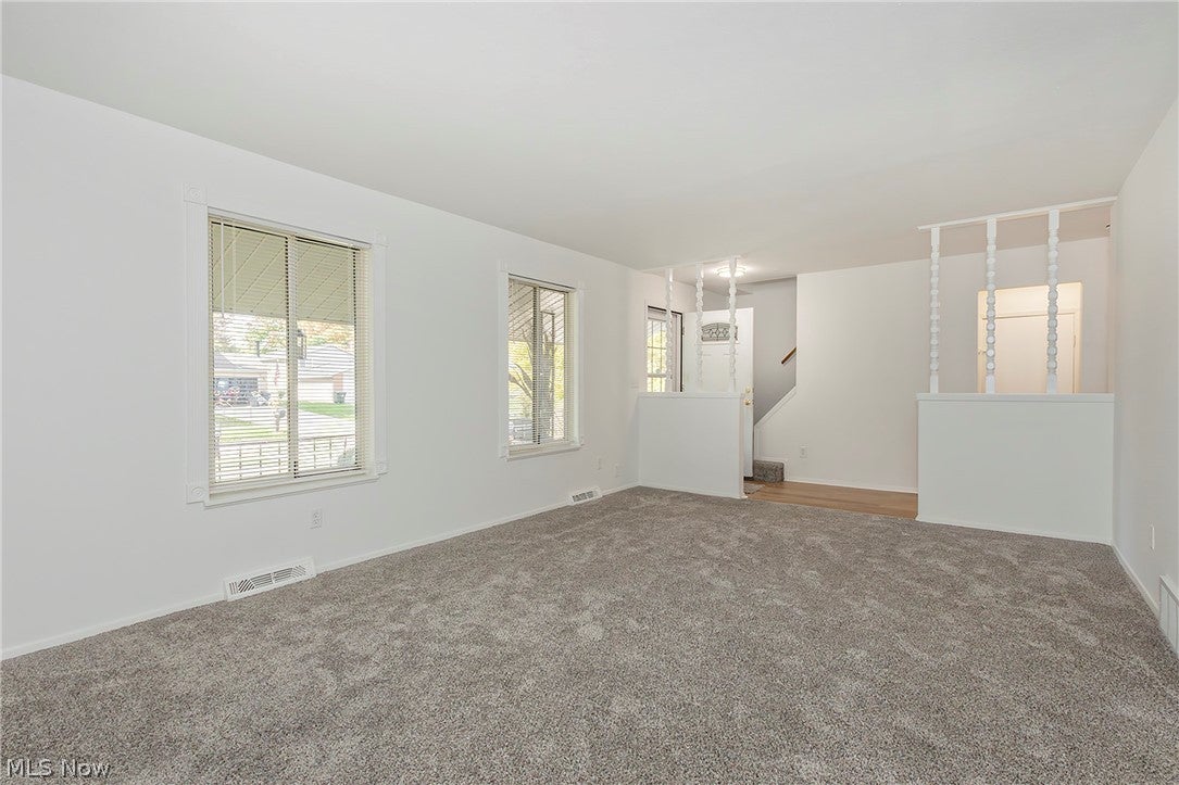 5613 Reef Road