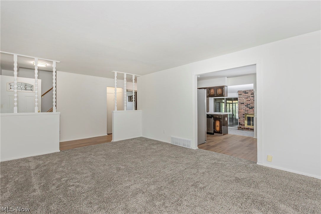 5613 Reef Road