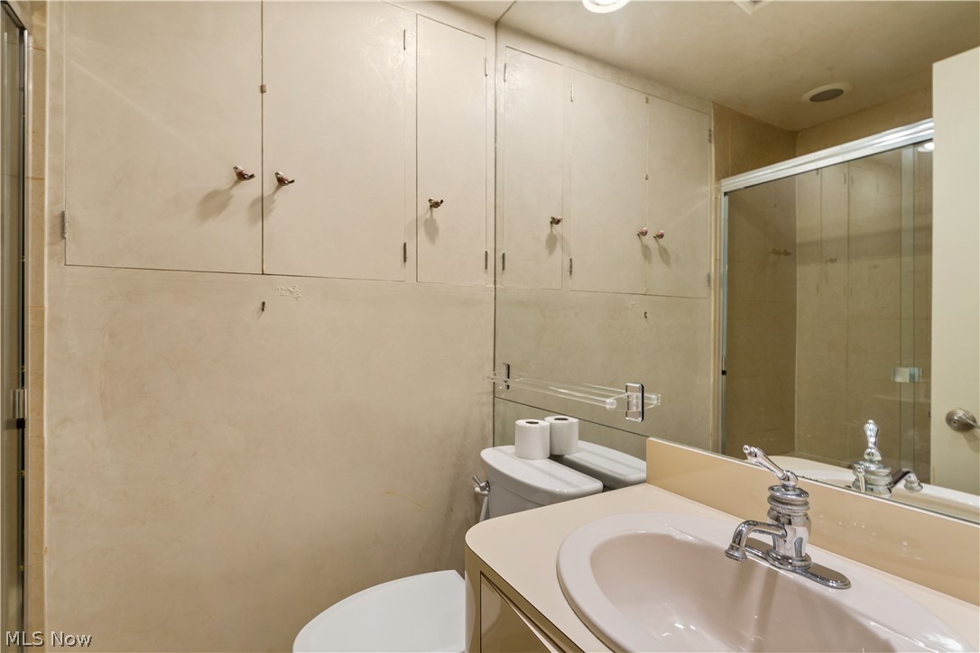 William T & Anna C Arnos Prop - Residential