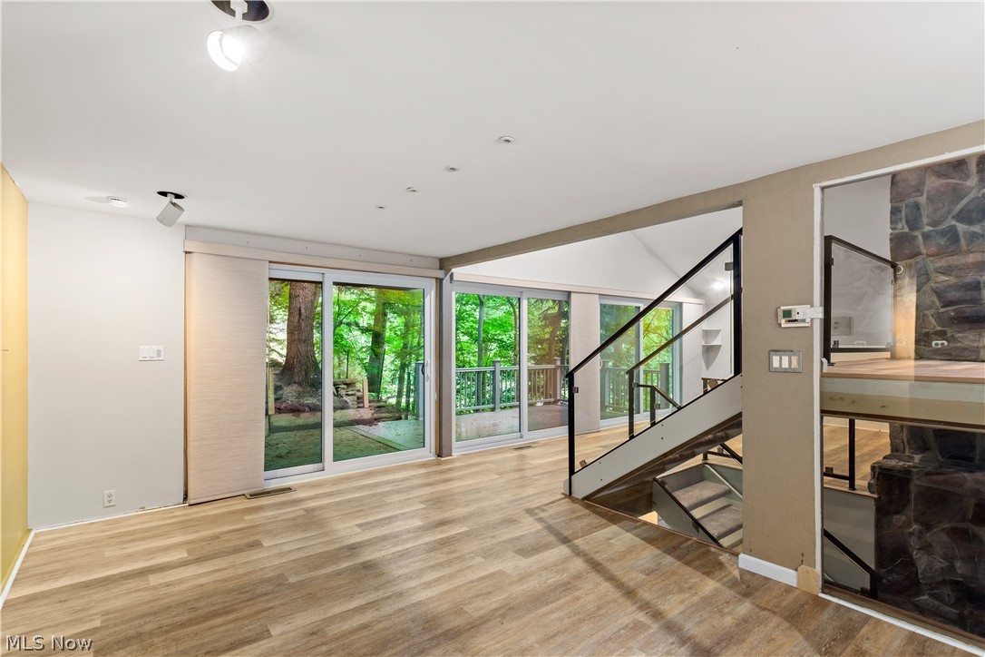 William T & Anna C Arnos Prop - Residential