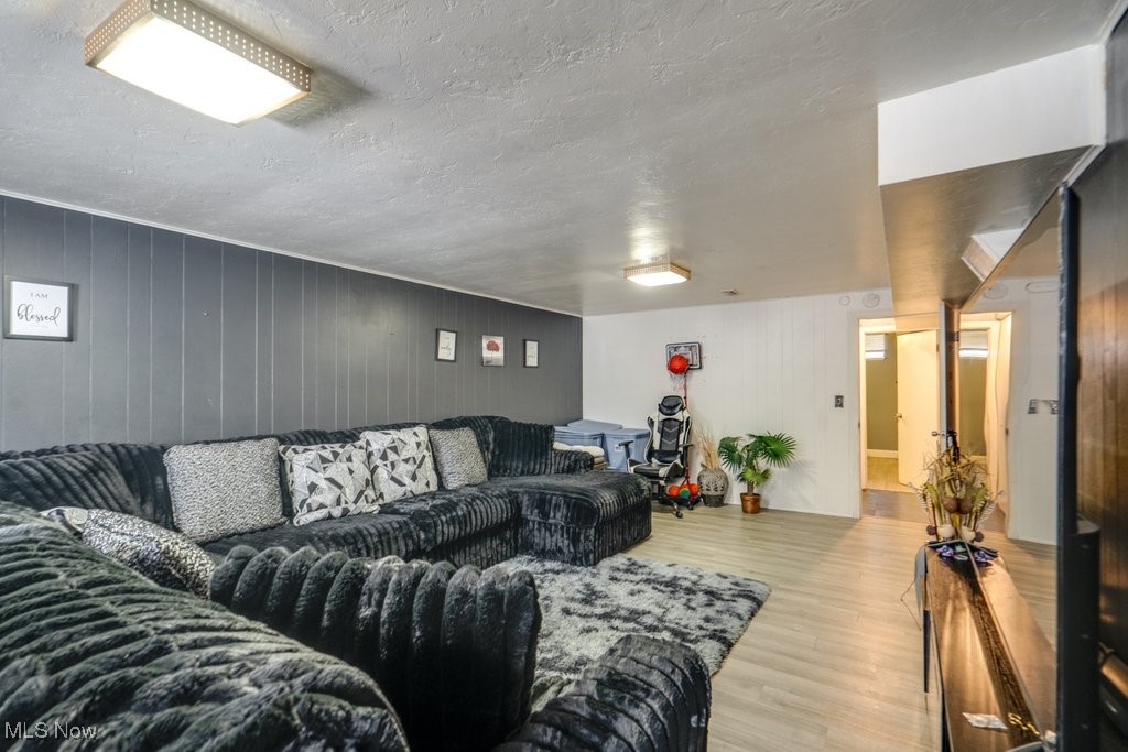 Garfield Pkwy - Residential