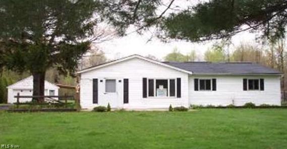 Ranch home on large lot, large detached garage.
Home is in need of considerable work - will NOT finance FHA, or conventional, preferred cash only AS-IS.
All closings subject to the recording of the foreclosure deed. Submitted offers must include buyer-signed contract, proof of funds/pre-approval letter and earnest money check. Seller addendums will be provided for signature with accepted offer.