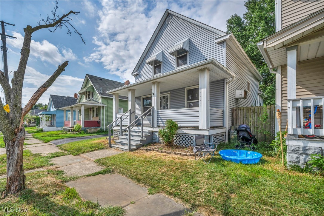 7114 Brinsmade Avenue