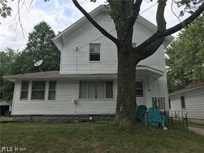 Homes For Sale - 887 Hunt Street<br/> Summit County, Akron, OH 44306