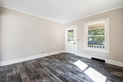 Tiny photo for 581 W North Avenue #2, East Palestine, OH 44413 (MLS # 5157187)