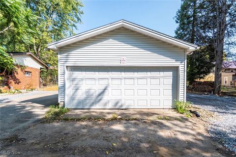 Tiny photo for 581 W North Avenue #2, East Palestine, OH 44413 (MLS # 5157187)