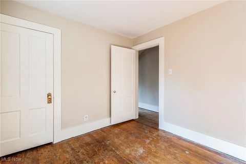 Tiny photo for 581 W North Avenue #2, East Palestine, OH 44413 (MLS # 5157187)