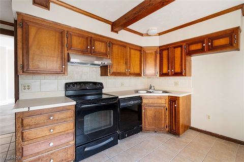 Tiny photo for 581 W North Avenue #2, East Palestine, OH 44413 (MLS # 5157187)