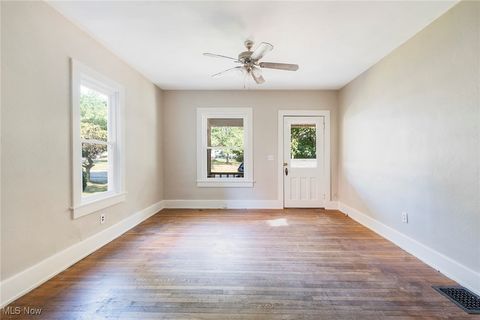 Tiny photo for 581 W North Avenue #2, East Palestine, OH 44413 (MLS # 5157187)