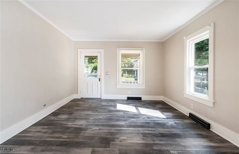 Tiny photo for 581 W North Avenue #2, East Palestine, OH 44413 (MLS # 5157187)