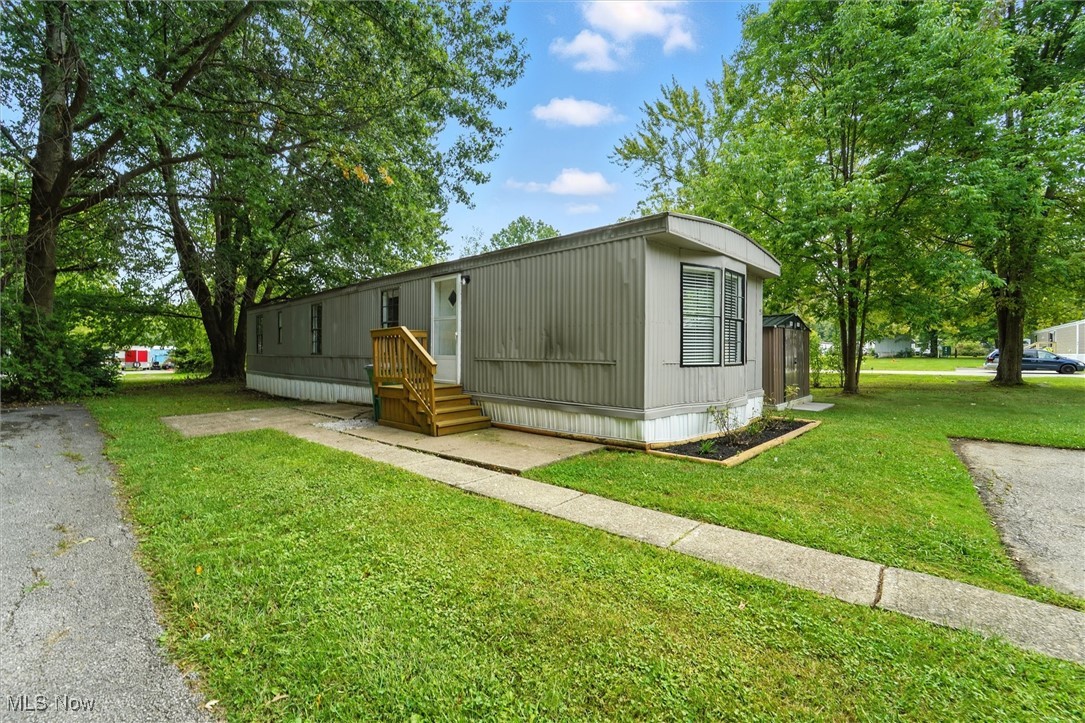 This mobile home has been fully updated throughout the interior, offering a fresh and modern living space at an affordable price. Why rent when you can own this fully updated home at a price that fits your budget? Schedule your showing today and see for yourself how move-in ready and affordable this gem truly is!
