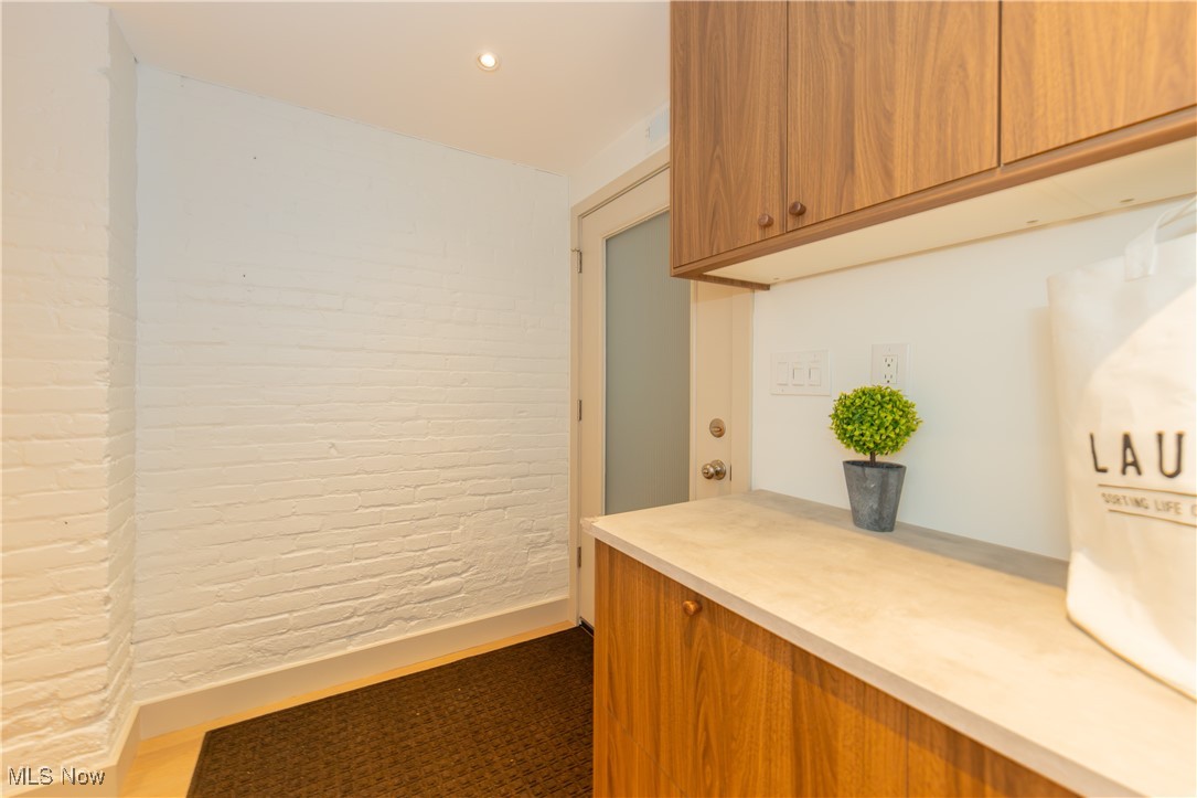 Roy Condo - Residential