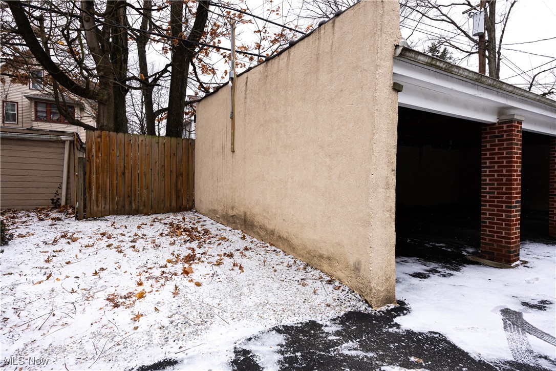 Roy Condo - Residential