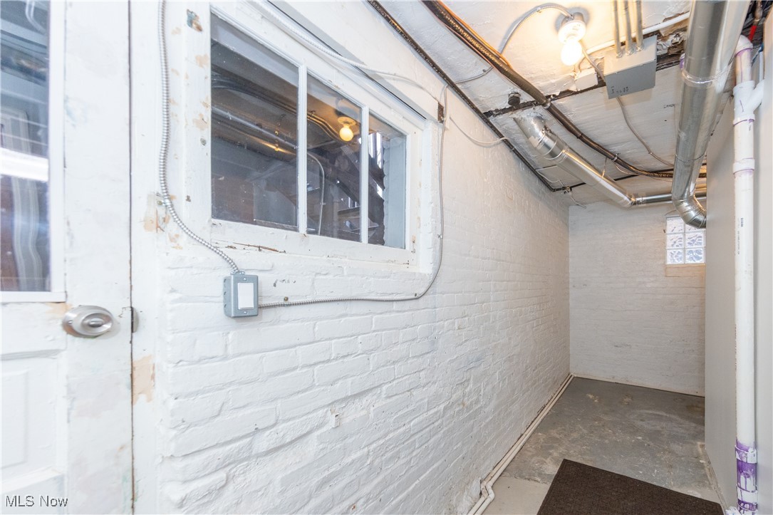 Roy Condo - Residential