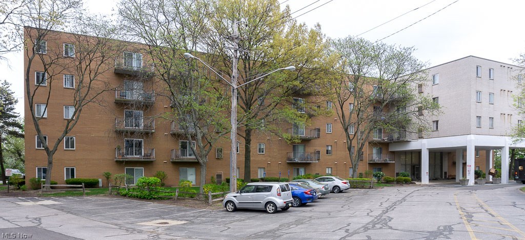 Clague Towers - Residential