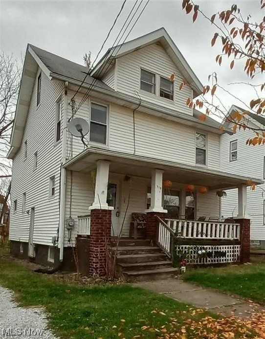 One bedroom/one bathroom apartment for rent in Southeast Akron. Lower unit with nice sized living room and kitchen. Access to basement with laundry hookups. $100 flat fee per month for utilities will be added to rent amount. Pets permitted with $50 monthly pet rental per pet. No indoor smoking. All adult applicants, 18+ must apply online for credit, background, eviction history. No 3rd party applications permitted. We verify employment. $50 non-refundable application fee per adult applicant.