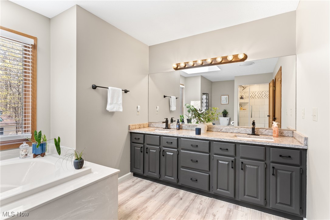 7951 Timber Ridge Drive, North Royalton, Ohio image 18
