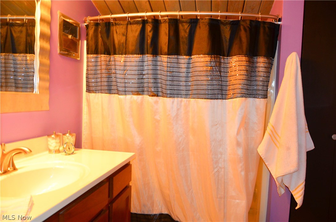 Penguin Condo - Residential