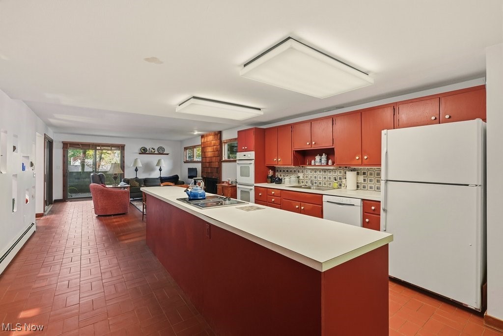 University Manor - Residential