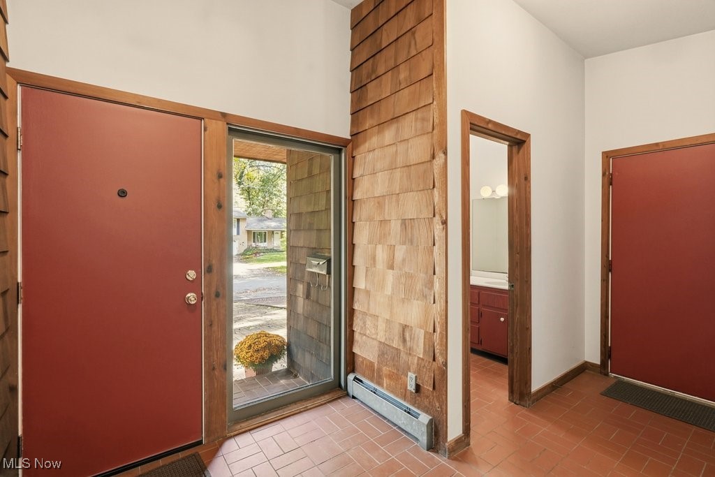 University Manor - Residential