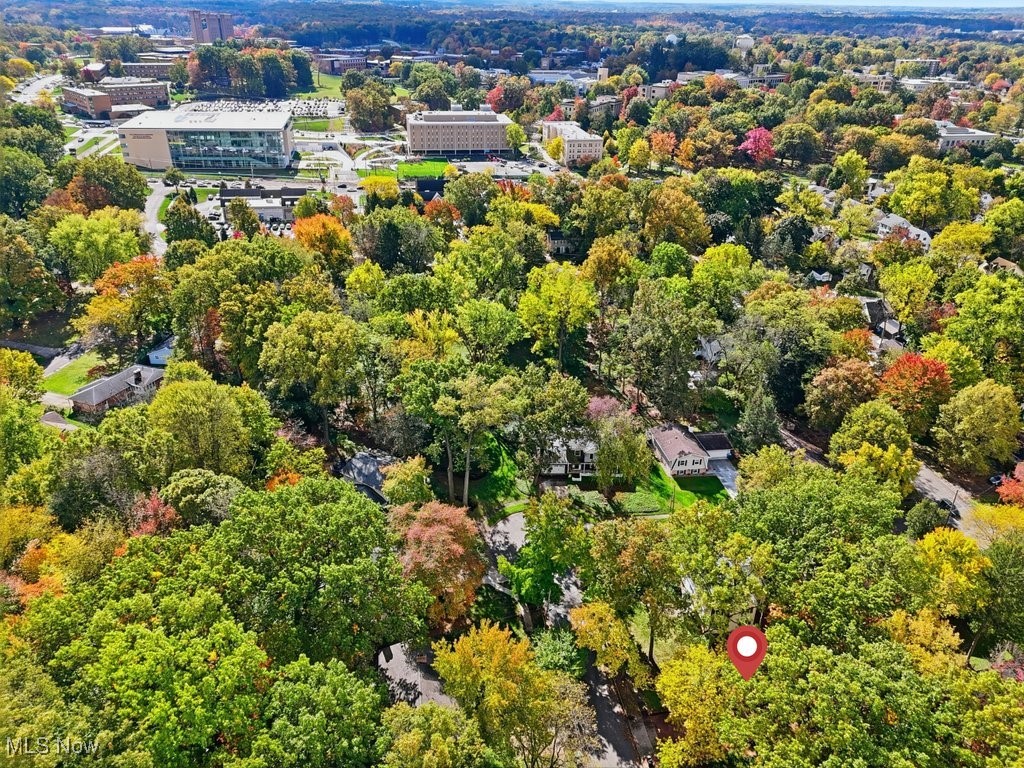 University Manor - Residential