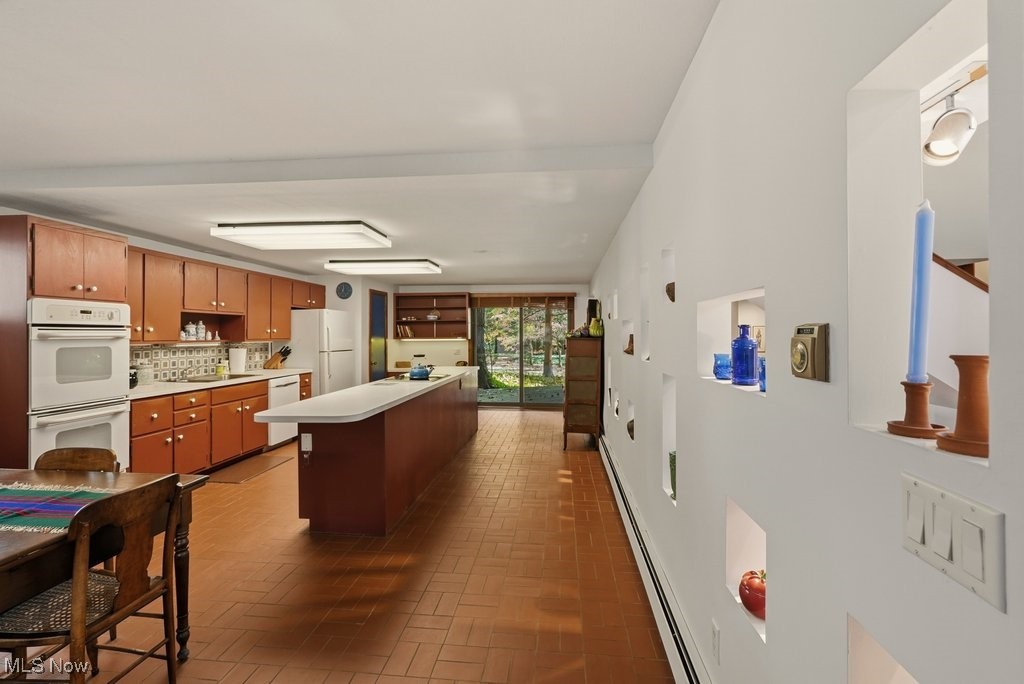University Manor - Residential