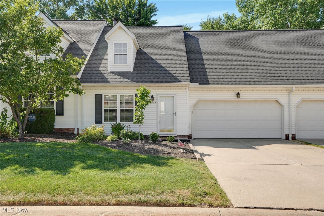Step into style, space, and serenity with this beautifully updated 3-bedroom, 2-bath condo located in the highly sought-after Hampton Bay community, right in the heart of Concord. Tucked away in a peaceful, quiet setting, this light-filled two-story home offers the perfect blend of comfort and convenience. The open and airy floor plan features a dramatic vaulted living room with a cozy fireplace and an upstairs loft that adds flexible space for a home office, reading nook, or additional lounge area.
The spacious first-floor primary suite offers a walk-in closet and a private ensuite bath, providing a true retreat. Upstairs, you’ll find two additional bedrooms, a full bath, and a walk-in attic—ideal for extra storage, upper level bedrooms are perfect for guests, office area or gym. The bright kitchen is a standout, with newer laminate flooring, classic white cabinets, and generous counter space, making it both functional and welcoming for everyday living or entertaining.
Freshly painted and move-in ready, this home also includes an attached 2-car garage, all appliances, and a large private patio that overlooks a tranquil, natural backdrop—perfect for relaxing or dining outdoors.
Hampton Bay is a hidden gem, ideally situated just minutes from shopping, dining, freeway access, parks, and scenic walking trails. Available immediately for possession, this is low-maintenance living at its finest in one of Concord’s most desirable communities. Don’t miss this rare opportunity to make it yours!
