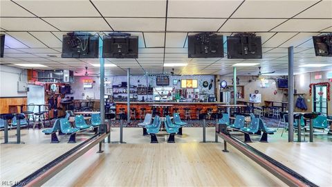 Tiny photo for 954 Broadway Avenue, Bedford, OH 44146 (MLS # 5187571)