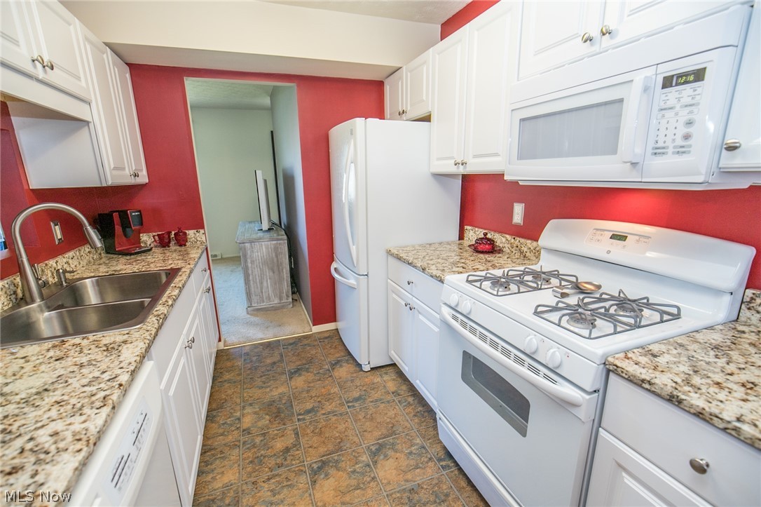 Hyde Park Condo II - Residential