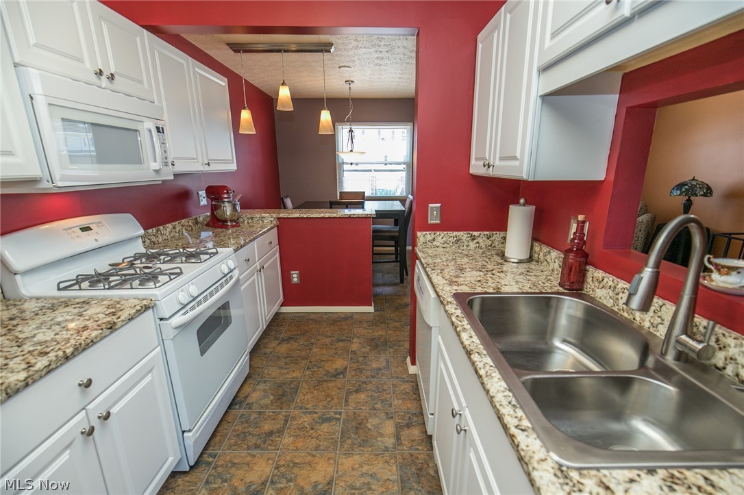 Hyde Park Condo II - Residential