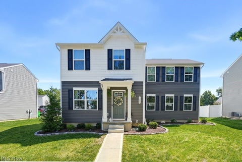 Photo of 5283 Frederick Street, Barberton, OH 44203 (MLS # 5239026)