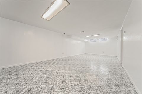 Tiny photo for 24111 Edgehill Drive, Beachwood, OH 44122 (MLS # 5210223)