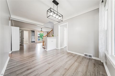 Tiny photo for 24111 Edgehill Drive, Beachwood, OH 44122 (MLS # 5210223)