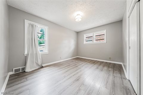 Tiny photo for 24111 Edgehill Drive, Beachwood, OH 44122 (MLS # 5210223)