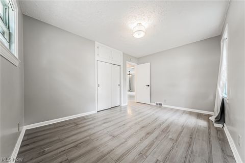 Tiny photo for 24111 Edgehill Drive, Beachwood, OH 44122 (MLS # 5210223)