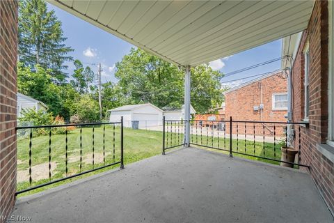 Tiny photo for 24111 Edgehill Drive, Beachwood, OH 44122 (MLS # 5210223)