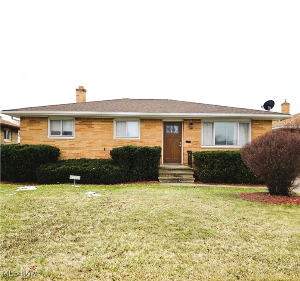 Photo of 14621 Saint James Avenue, Cleveland, OH 44135 (MLS # 5178271)