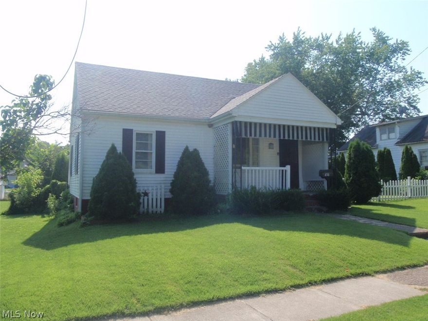 Want a easy to maintain home with a large backyard?  Here it is!  This 2 bedroom, 2 full bath home just needs a little TLC.  Newer roof, an extra lot and a fenced back yard are just a few of the attractive features.  Single car garage with additional off the street parking.  Call today!