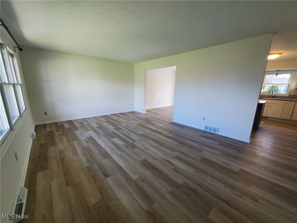 Photo of 1272 State Road, Wadsworth, OH 44281 (MLS # 5175193)