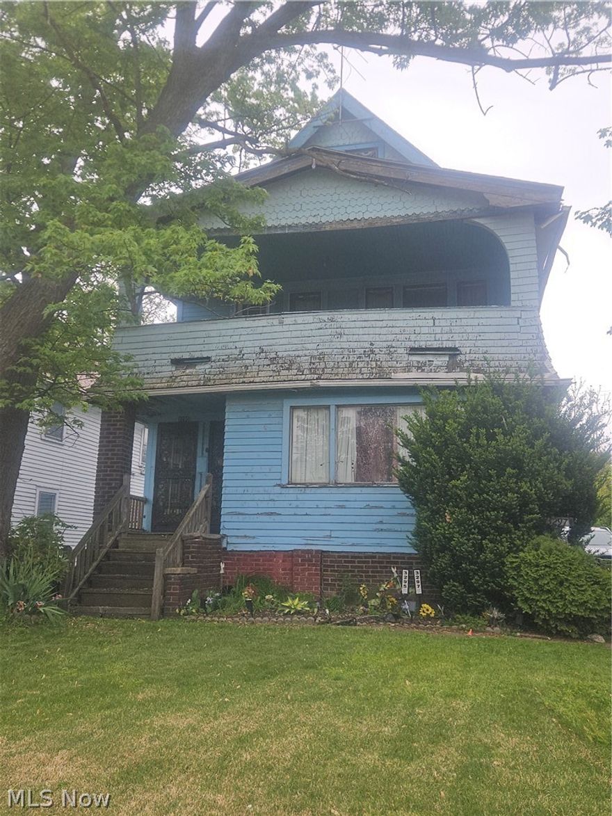 Priced to move at an incredible $65,000, bring your contractor and vision to 3297 E 116th St, Cleveland, OH 44120, a massive value-add opportunity. This classic multifamily colonial duplex features 2 bedrooms and 1 full bathroom in each individual unit. Maximize your net operating income with fully split utilities, minimizing landlord expenses and streamlining property management. Offering independent living spaces, this property is the perfect addition to a cash-flowing portfolio. Centrally situated within walking distance of local retail stores, major transit lines, and community shopping centers.  Minutes away from University Circle, downtown Cleveland hospitals, and neighborhood parks. The property is being sold strictly AS-IS. Do not miss your chance to capitalize on Cleveland's booming multi-unit market!