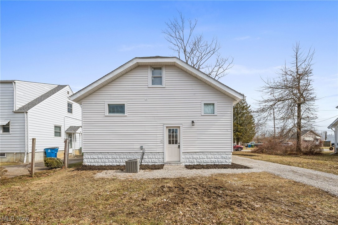 1348 E 360th Street, Eastlake, Ohio image 23